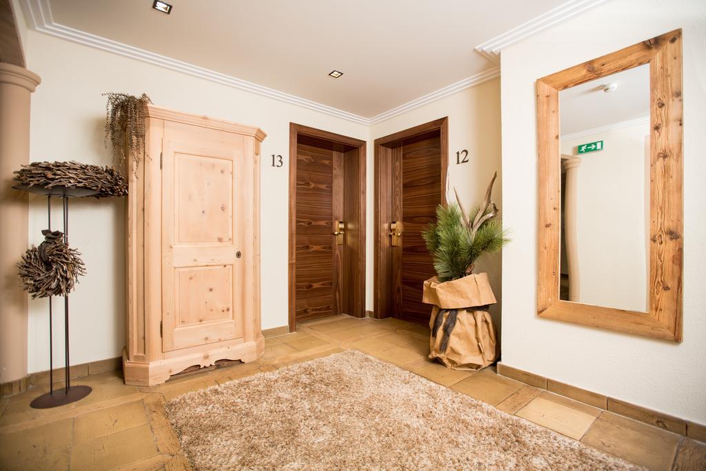 Hotel Garni Caroline Ischgl Szoba fotó