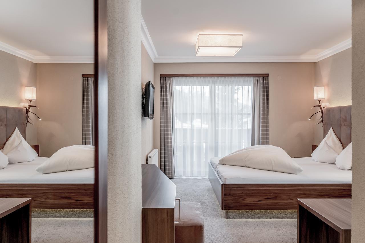 Hotel Garni Caroline Ischgl Kültér fotó