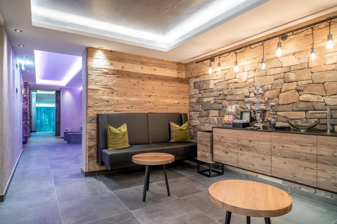Hotel Garni Caroline Ischgl Kültér fotó